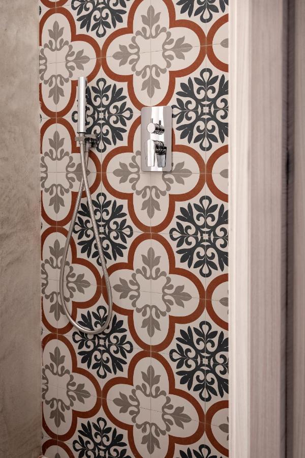 White Room Остуні Екстер'єр фото